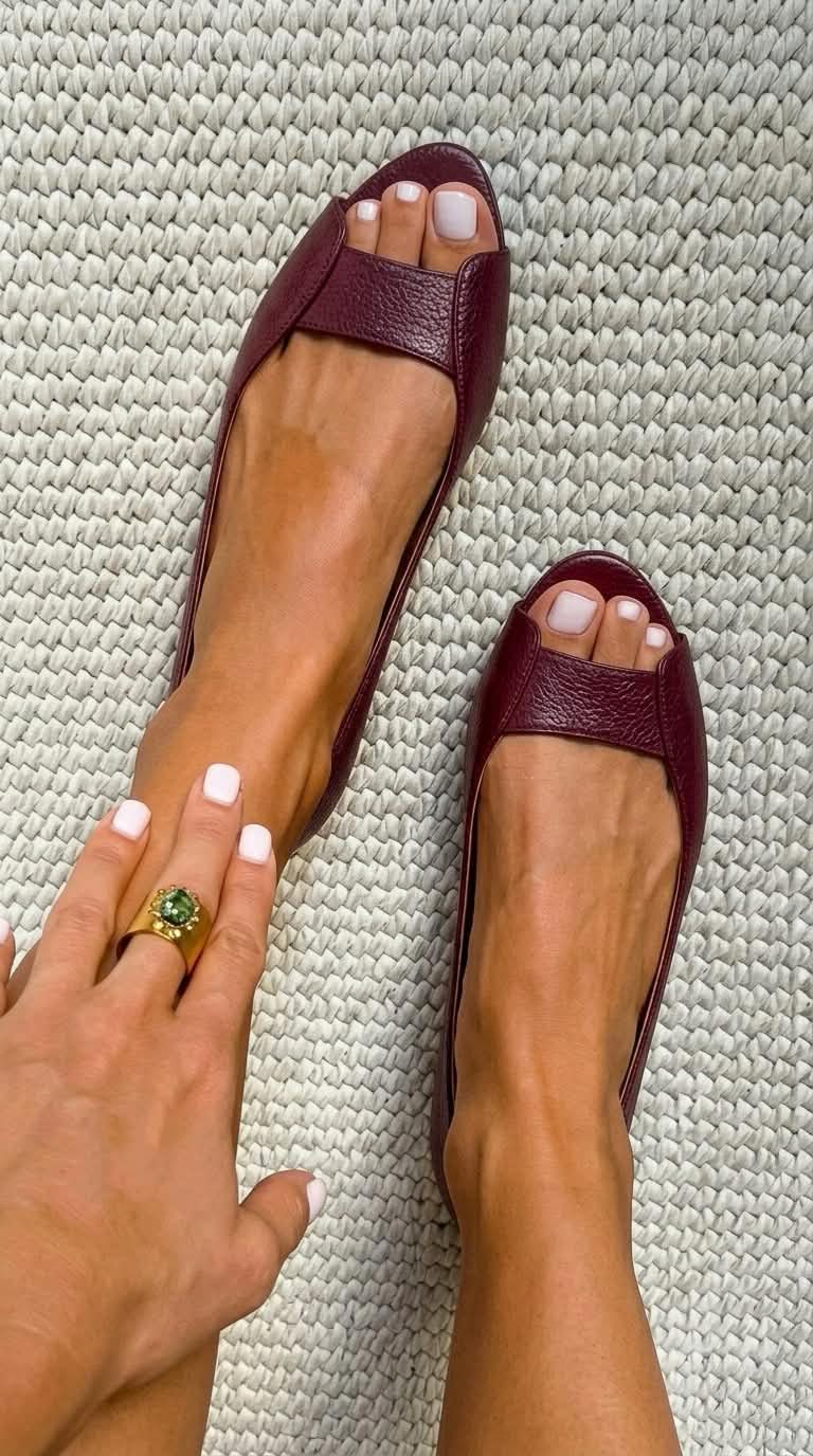 Adelina | Sandalias doradas confort chic