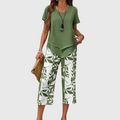 Avy | Conjunto informal de dos piezas con estampado de hojas