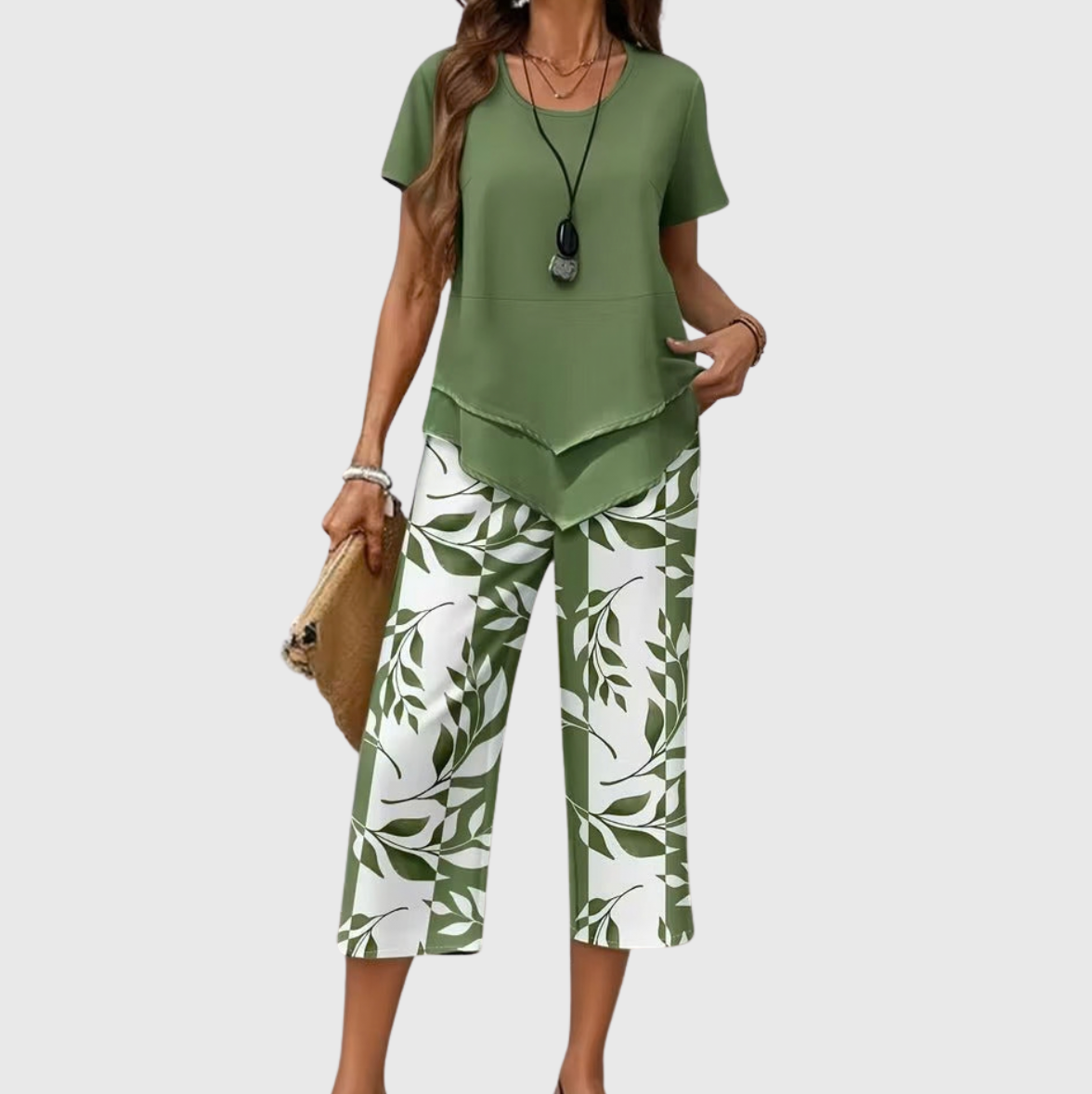 Avy | Conjunto informal de dos piezas con estampado de hojas
